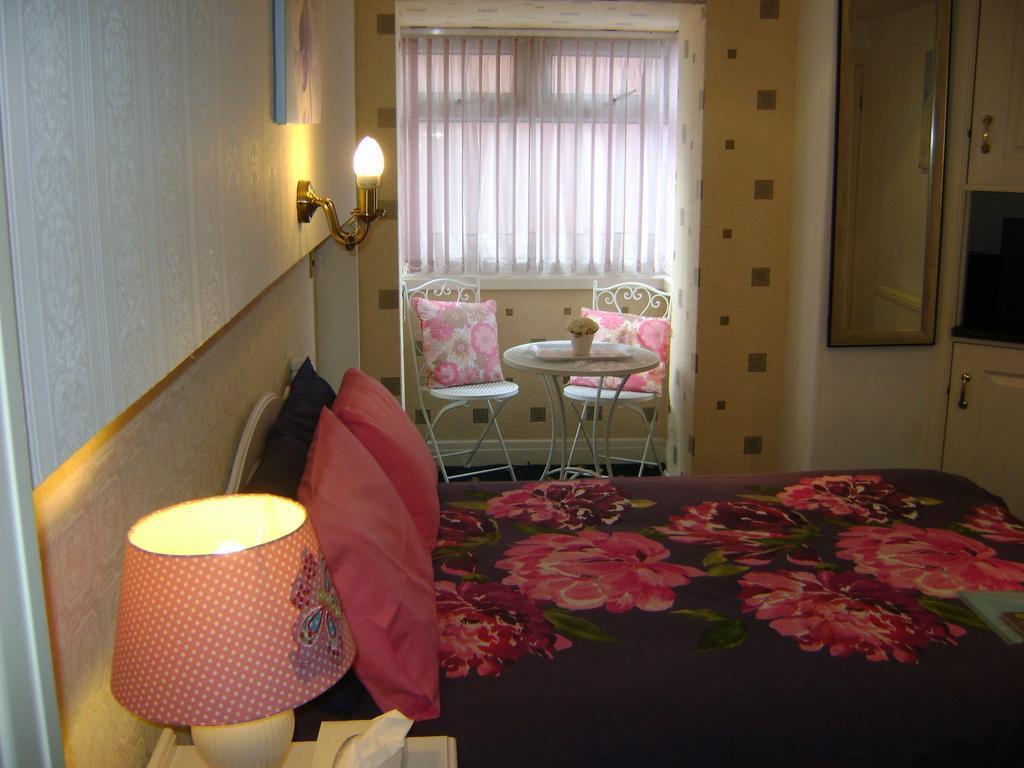 Athenry Guest House Blackpool Extérieur photo